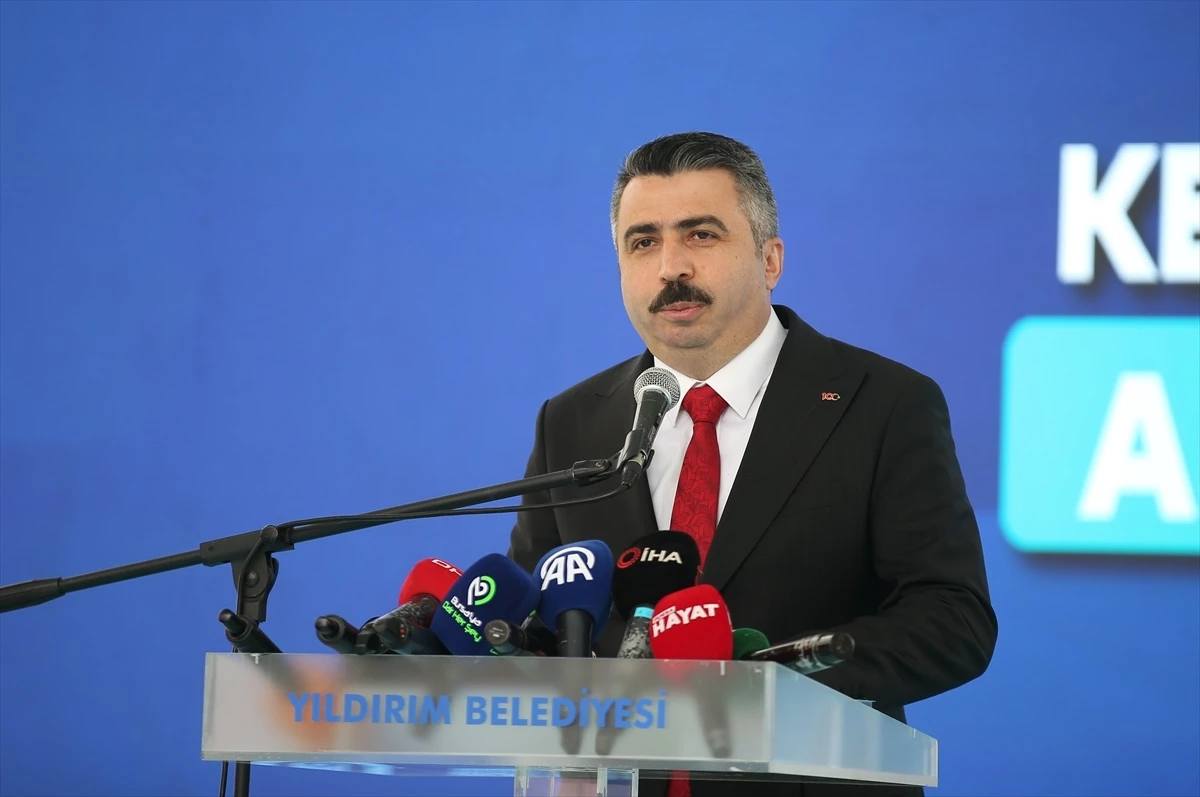 Çevre Bakanı Özhaseki: CHP\'li belediyeler kentsel dönüşüme karşı