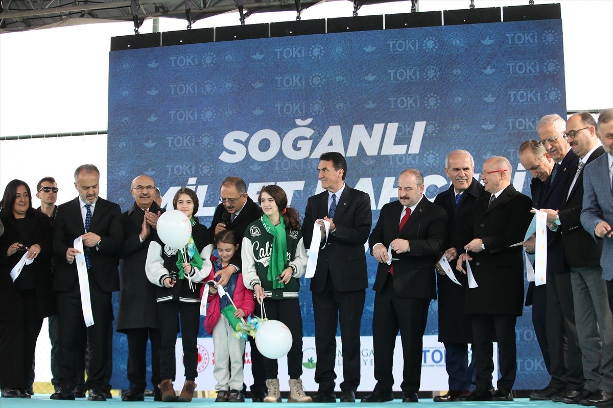 Çevre Bakanı Özhaseki: İstanbul\'da kentsel dönüşüm için gece gündüz çalışılmalı