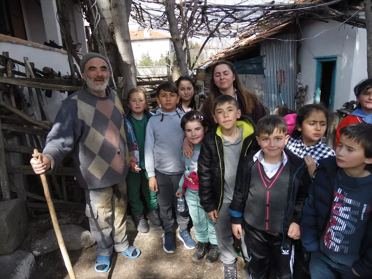 Çankırı\'da Yemek Yarışması Sonucu Elde Edilen Gelir İhtiyaç Sahiplerine Ulaştırıldı