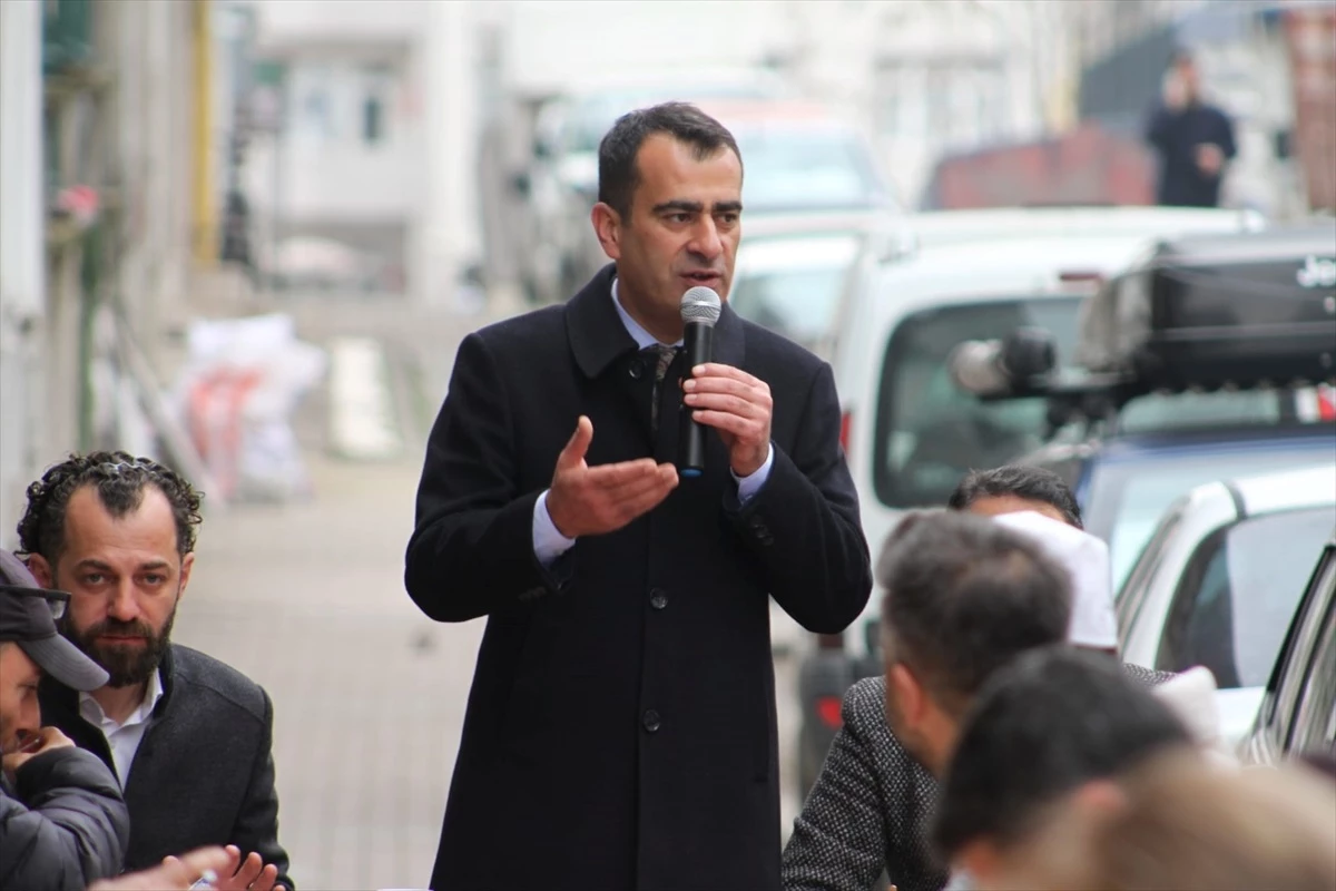 AK Parti Derince Belediye Başkan Adayı İbrahim Şirin, esnafa projelerini anlattı