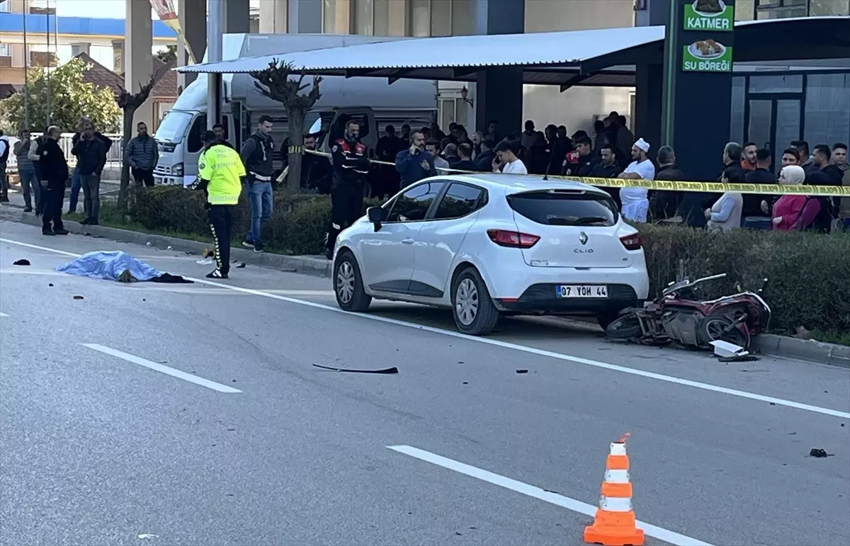 Elektrikli bisiklet ile otomobil çarpıştı, sürücü hayatını kaybetti