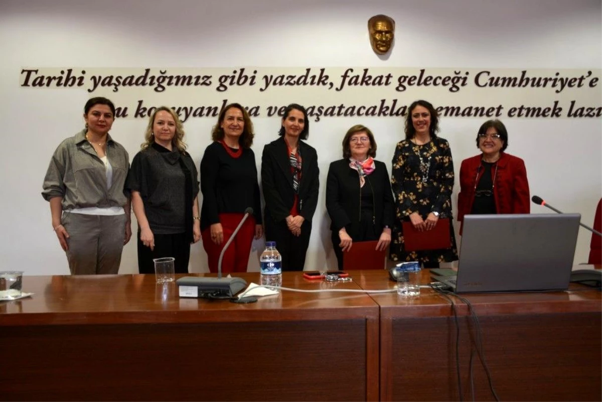 Kadının Güçlenmesi ve Liderlik Paneli Eskişehir\'de Düzenlendi