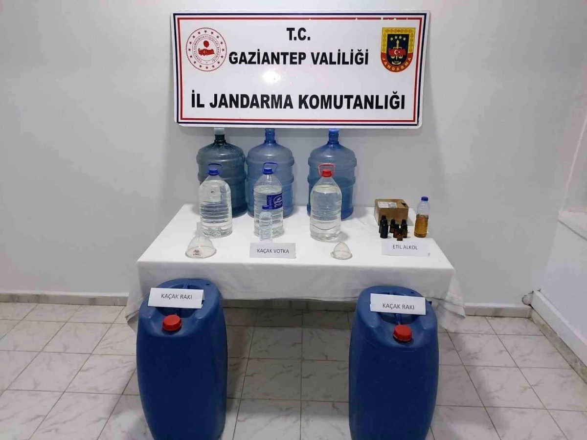 Gaziantep\'te 102 litre kaçak içki ele geçirildi, 1 kişi gözaltına alındı