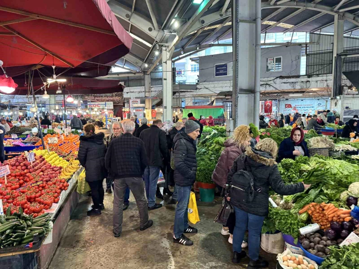 Zonguldak Halk Pazarında Fiyatlar Vatandaşları Memnun Etti