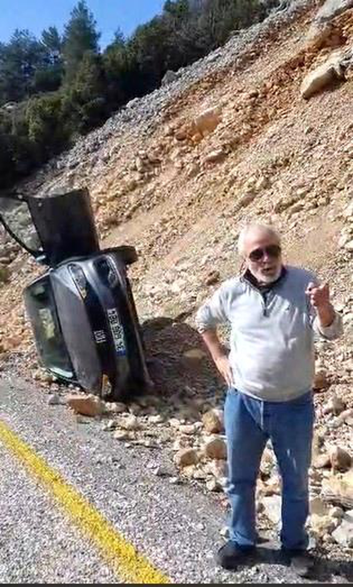 Fethiye\'de manzara izlemek için inen sürücünün otomobili yükseklikten düştü