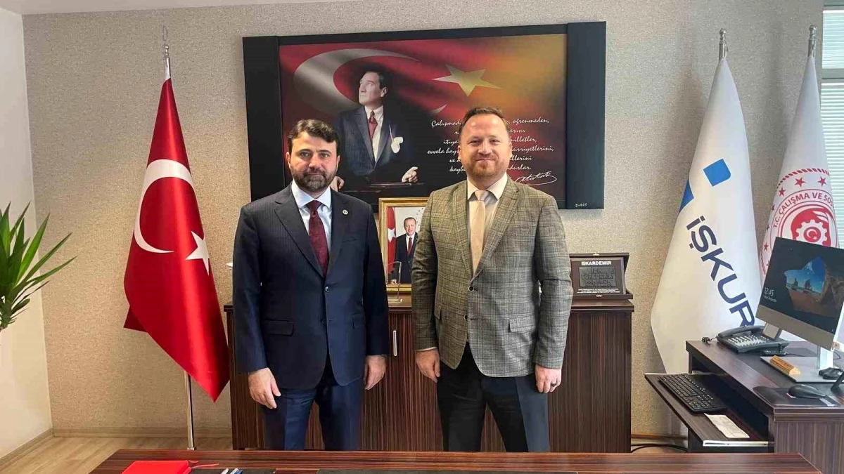 AK Parti Karabük Milletvekili Cem Şahin, İŞKUR İl Müdürü Ferhat Sarıçam\'ı ziyaret etti