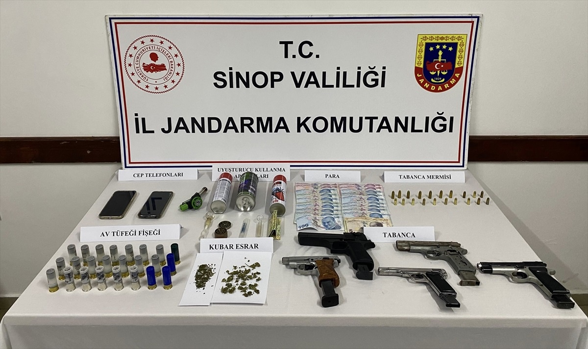 Sinop\'ta silahlı yağma olayına karışan 2 şüpheli tutuklandı