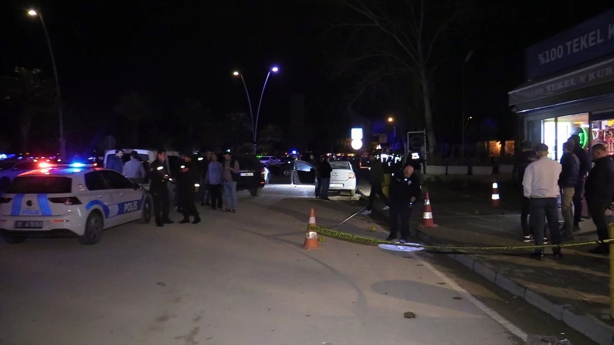 Adana\'da çıkan silahlı kavgada 2 kişi yaralandı