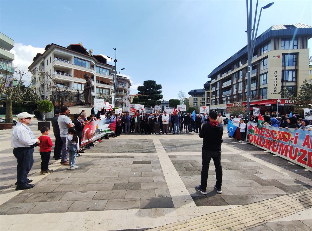 Alanya\'da İsrail\'in Gazze\'ye yönelik saldırıları protesto edildi