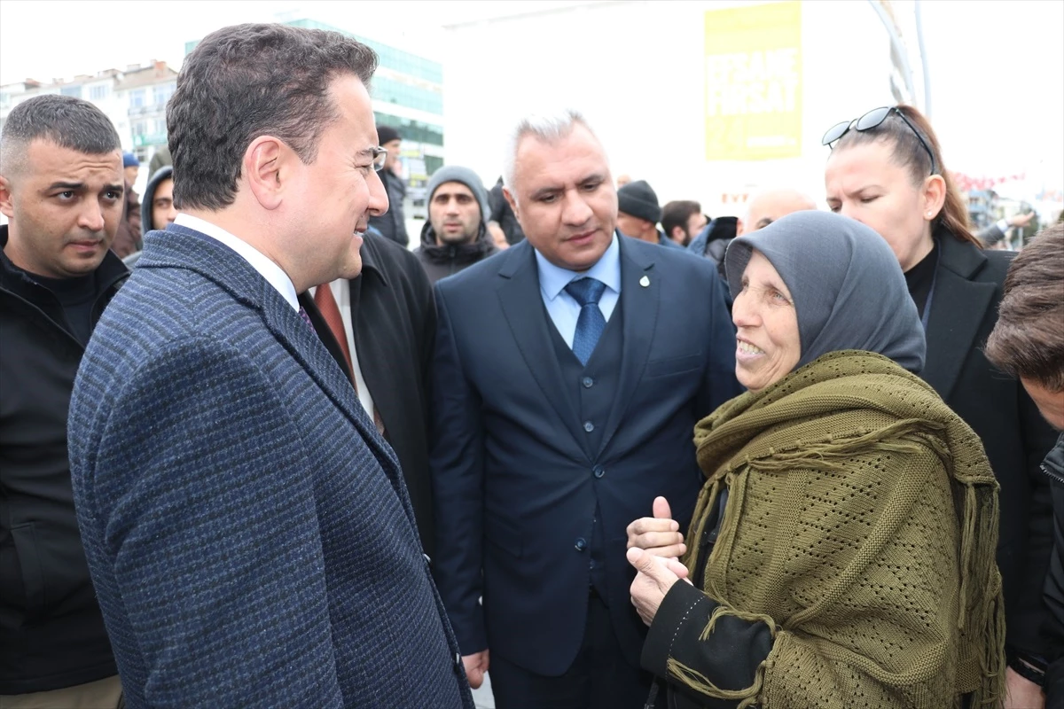 Ali Babacan, Yozgat\'ta seçim çalışmalarına devam etti