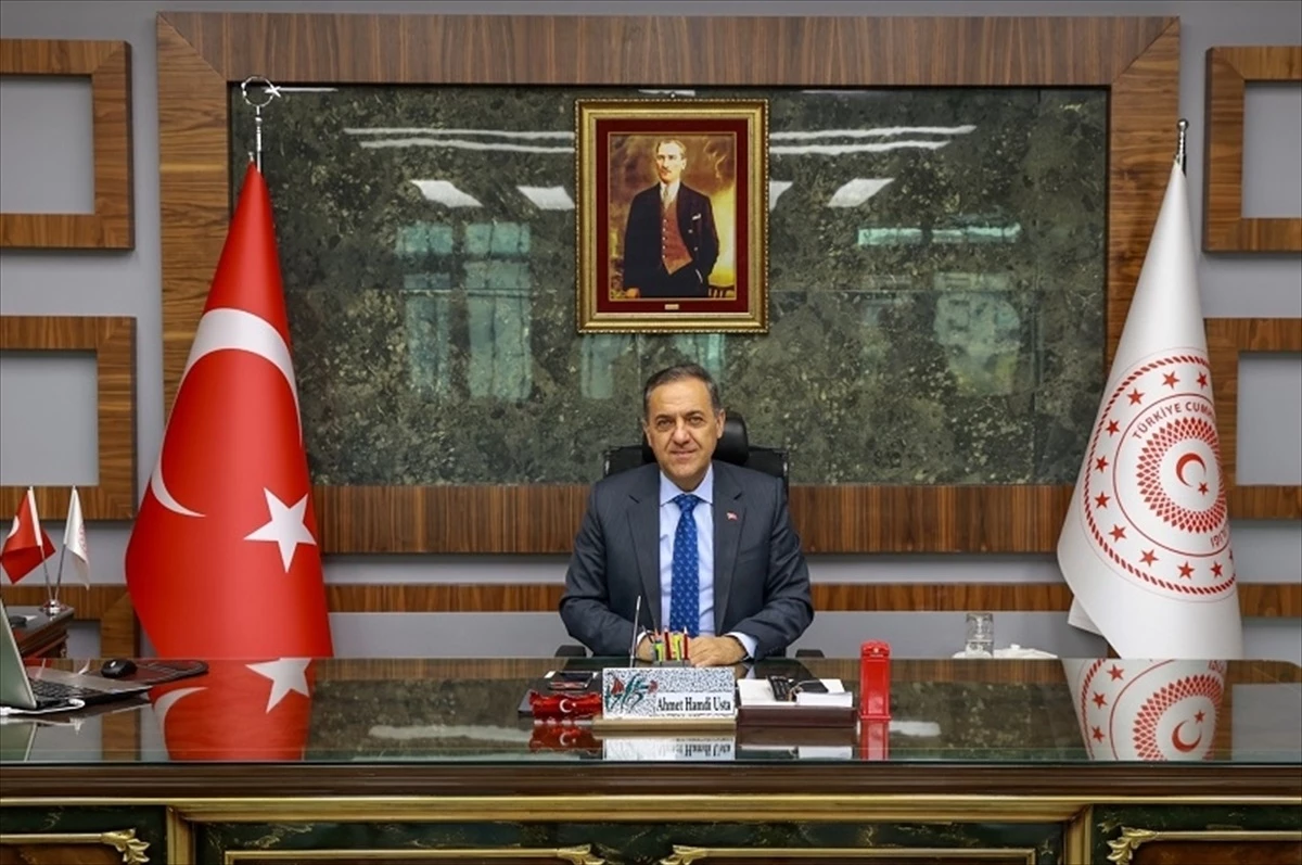 Bingöl Valisi Ahmet Hamdi Usta\'dan Ramazan Mesajı