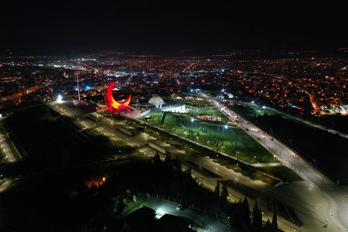 Ramazan ayının ilk teravih namazı Bursa, Eskişehir, Balıkesir ve Bilecik\'teki camilerde kılındı