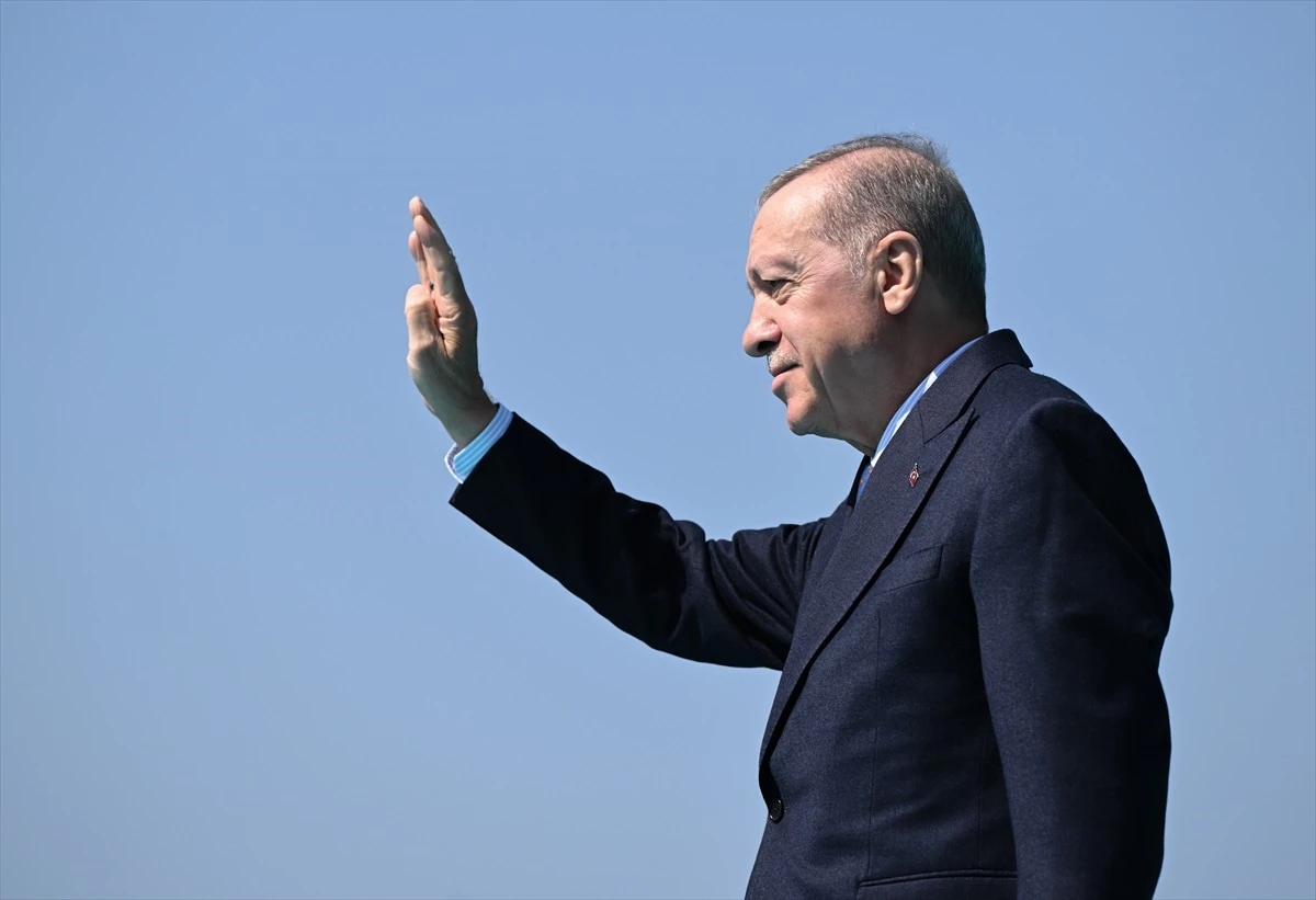 Erdoğan: İzmir\'in önündeki engelleri Hamza ile birlikte kaldıracağız