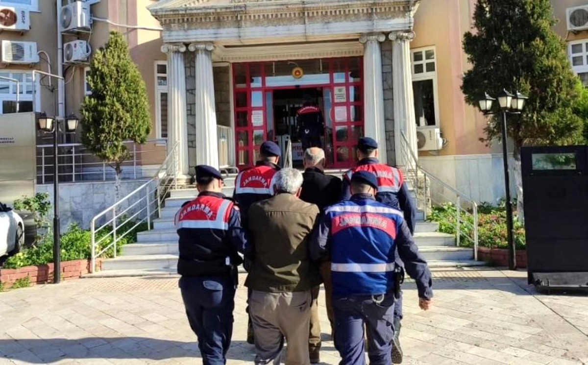 Didim\'de 47 düzensiz göçmen ve 2 organizatör yakalandı