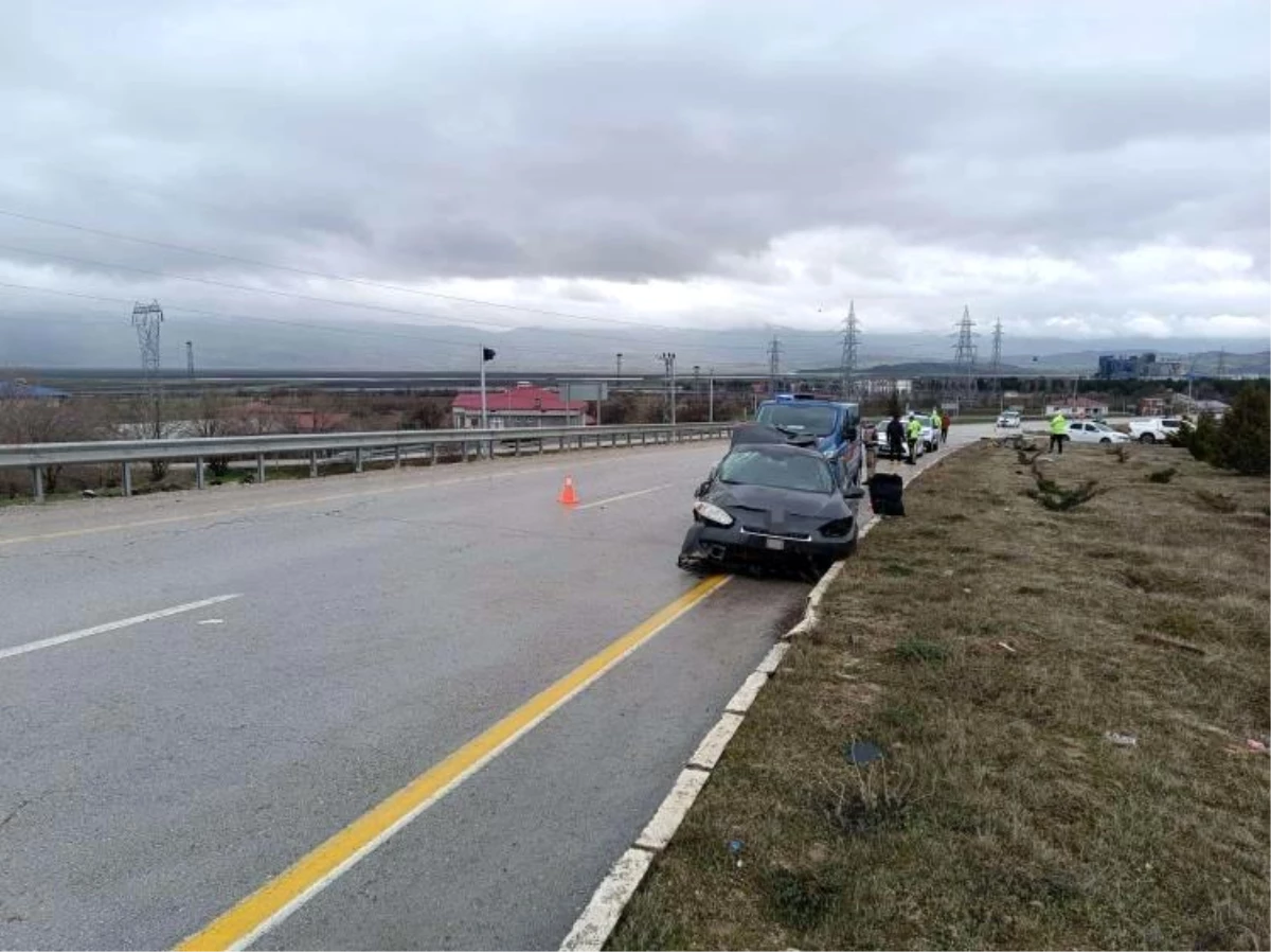 Elazığ\'da İçişleri Bakanı\'nın programında görevli polis memuru trafik kazasında yaralandı
