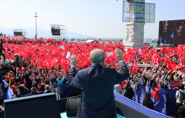 Erdoğan, İzmir mitingine katılan kişi sayısını açıkladı: Emniyetten bilgi aldım, alanda 100 bin kişi var