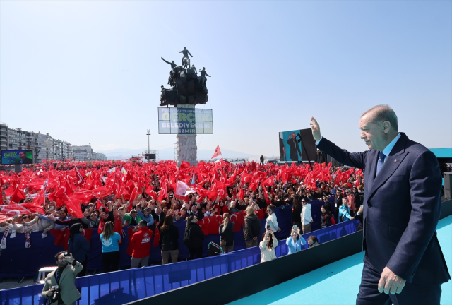 Erdoğan, İzmir mitingine katılan kişi sayısını açıkladı: Emniyetten bilgi aldım, alanda 100 bin kişi var