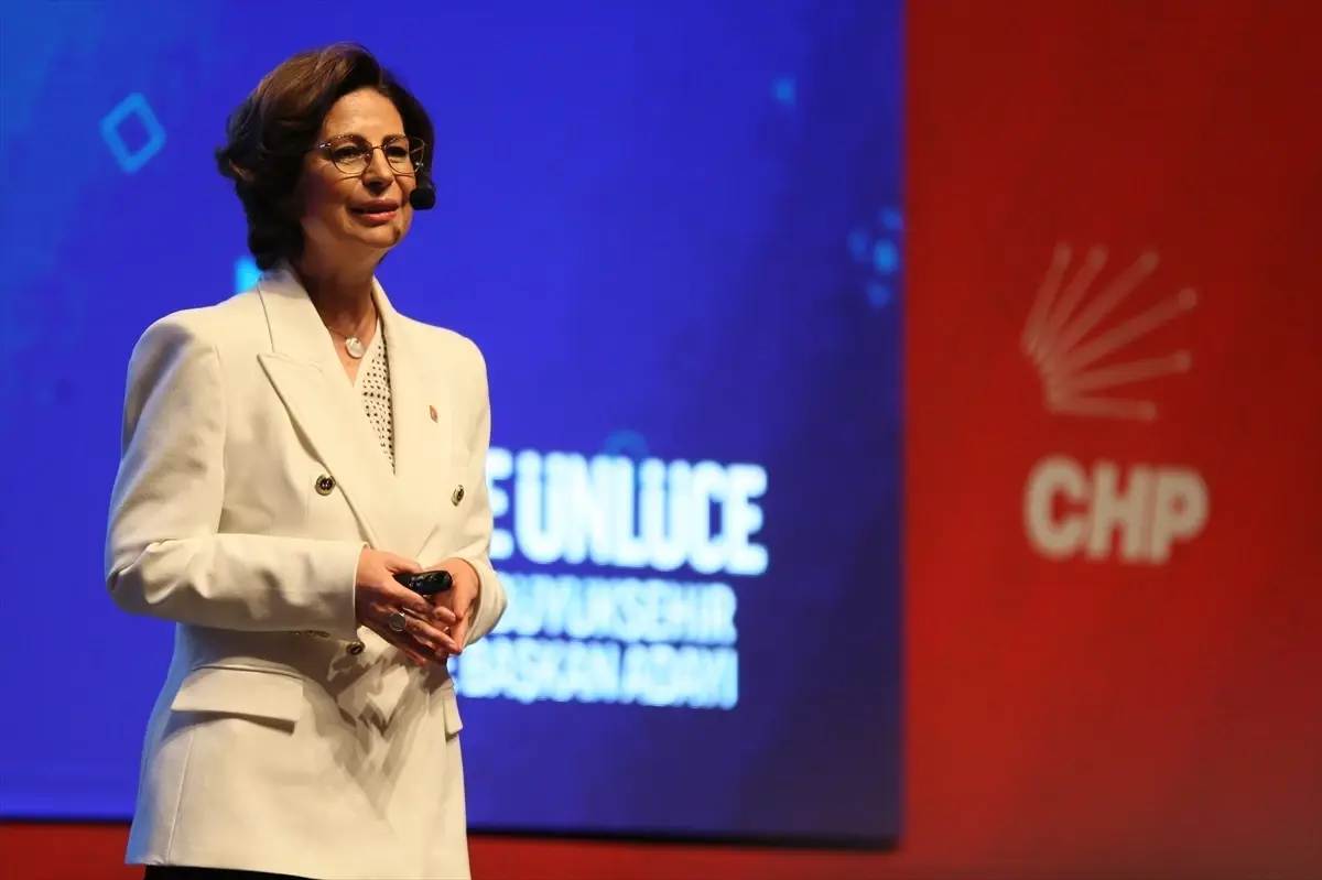 CHP\'nin Eskişehir Büyükşehir Belediye Başkan adayı Ayşe Ünlüce, Eskişehir\'i dengeli kalkınma yöntemiyle büyütmek istiyor