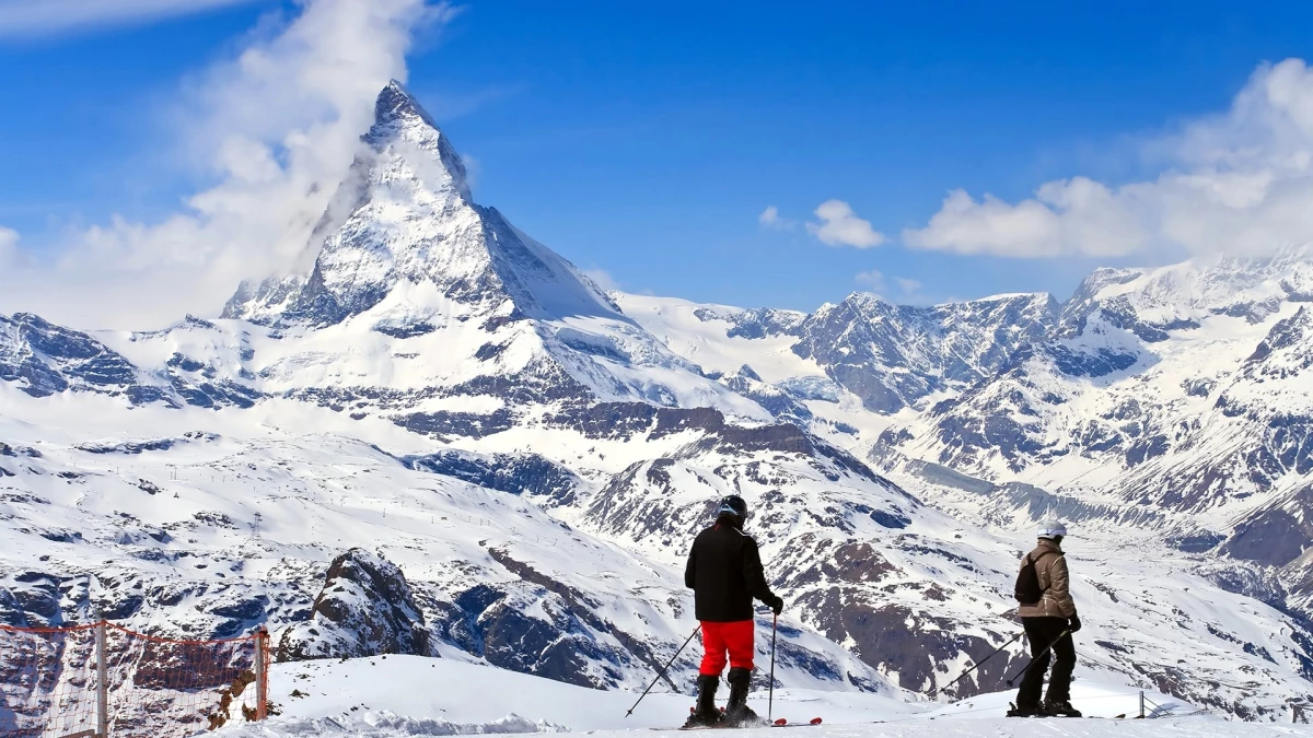 İsviçre Alpleri\'nde 6 kayakçı kayboldu