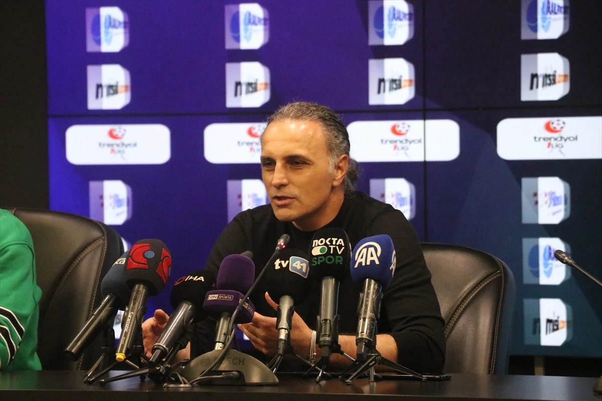 Kocaelispor Teknik Direktörü Mustafa Gürsel: Maça iyi başladık ama mağlup ayrıldık