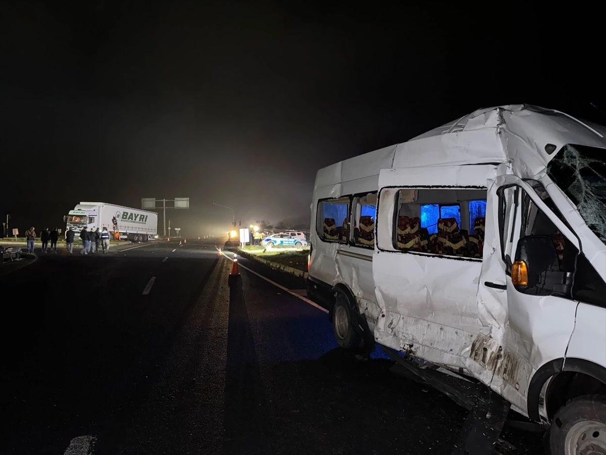 Mardin\'de trafik kazası: 7 kişi yaralandı