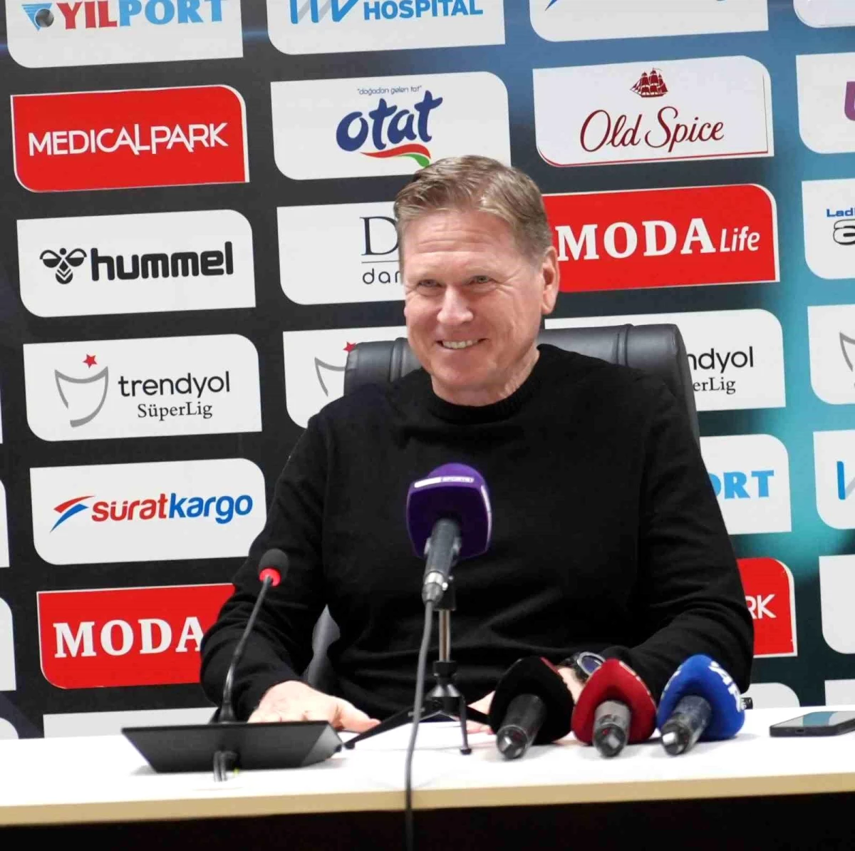Samsunspor Teknik Direktörü Markus Gisdol: Aldığımız galibiyetten dolayı mutluyum