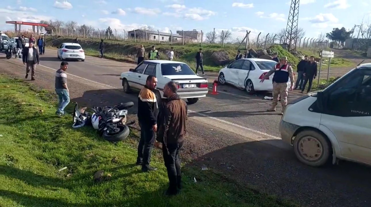 Şanlıurfa\'da Motosiklet Sürücüsü Otomobil Altında Hayatını Kaybetti