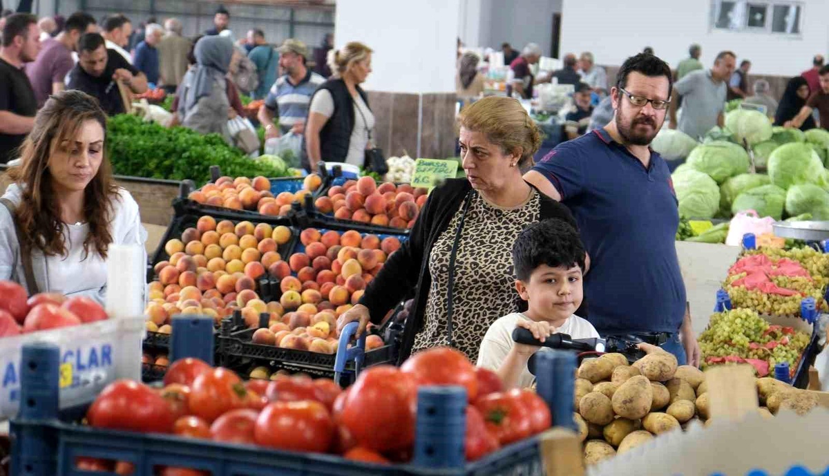 Bayburt\'ta Ramazan Ayı Alışverişi Yoğunlaşıyor