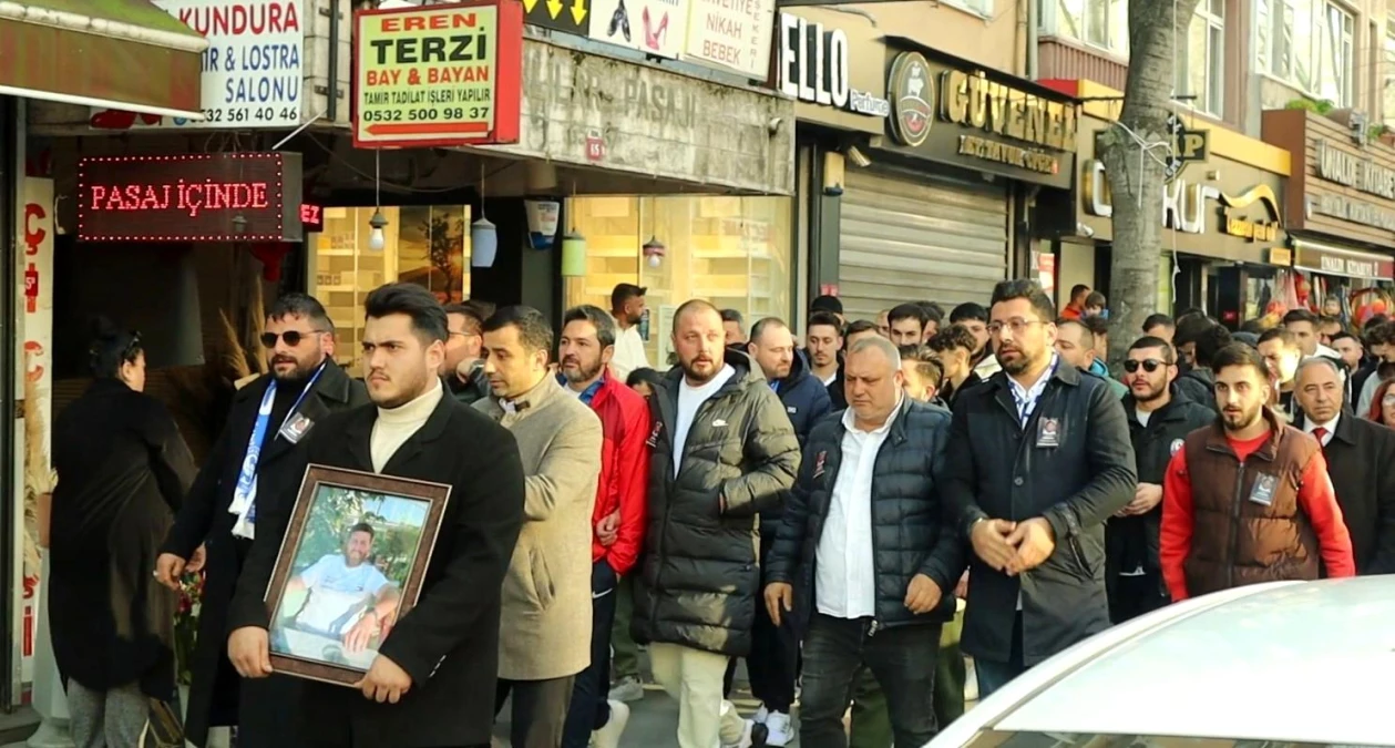 Eyüpsultan\'da ATV Kazasında Hayatını Kaybeden Oğuz Murat Aci İçin Sarıyerliler \'Adalet Yürüyüşü\' Yaptı
