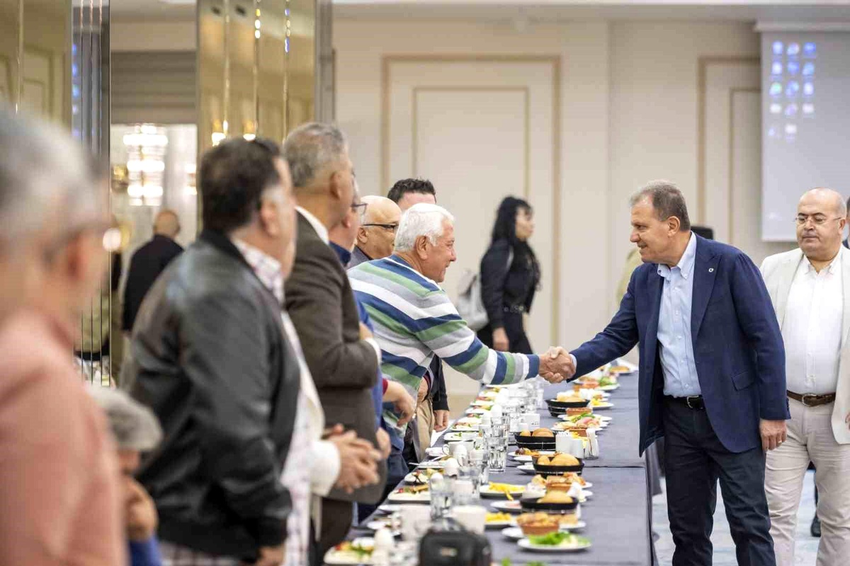 Mersin Büyükşehir Belediye Başkanı Vahap Seçer: Raylı sistemleri ikinci 5 yılda hayata geçireceğiz