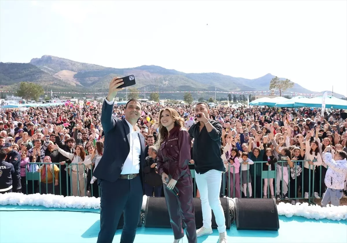 Mersin\'in Silifke ilçesinde \'Çağla Festivali ve Kültür Şenlikleri\' düzenlendi