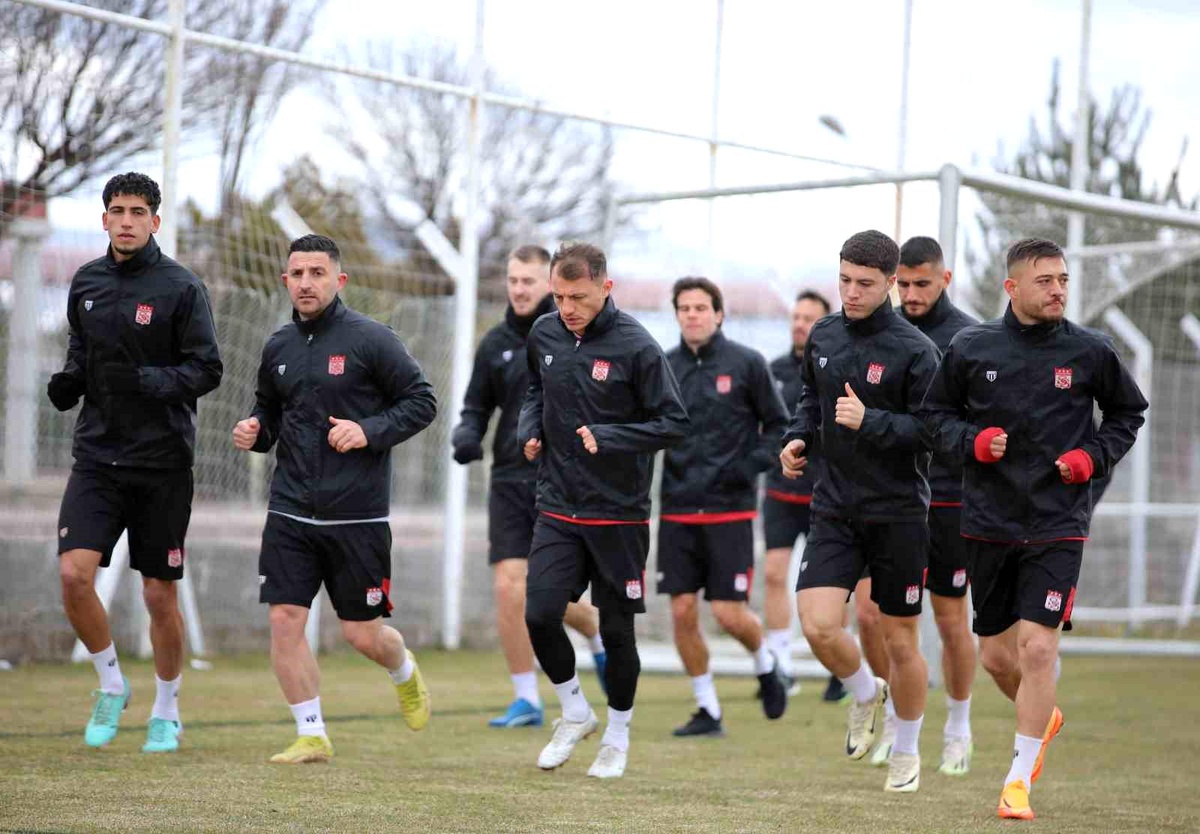 Sivasspor, Adana Demirspor maçı hazırlıklarına başladı