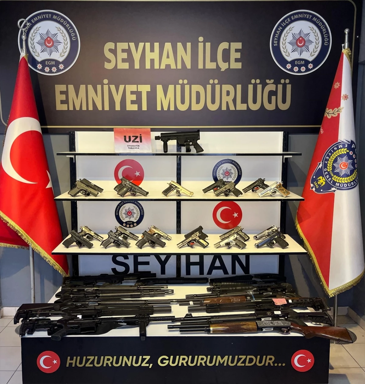 Adana\'da yapılan operasyonda 43 ruhsatsız silah ele geçirildi
