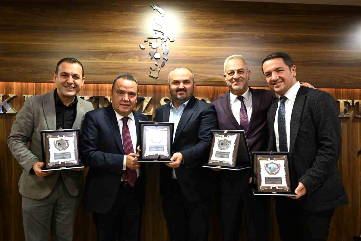 Antalya Büyükşehir Belediye Meclisi İsrail ile kardeş şehir protokolünü sonlandırdı