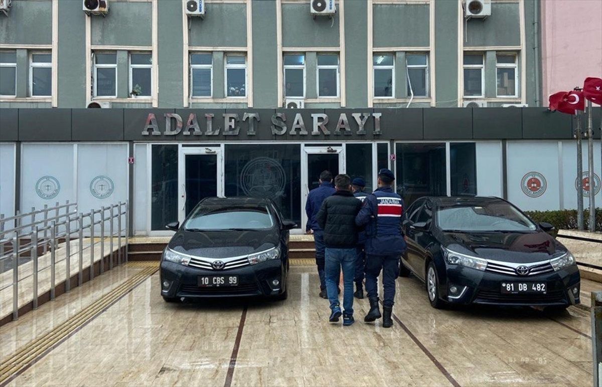 Balıkesir\'de Psikiyatri Uzmanı Uyuşturucu Operasyonunda Tutuklandı