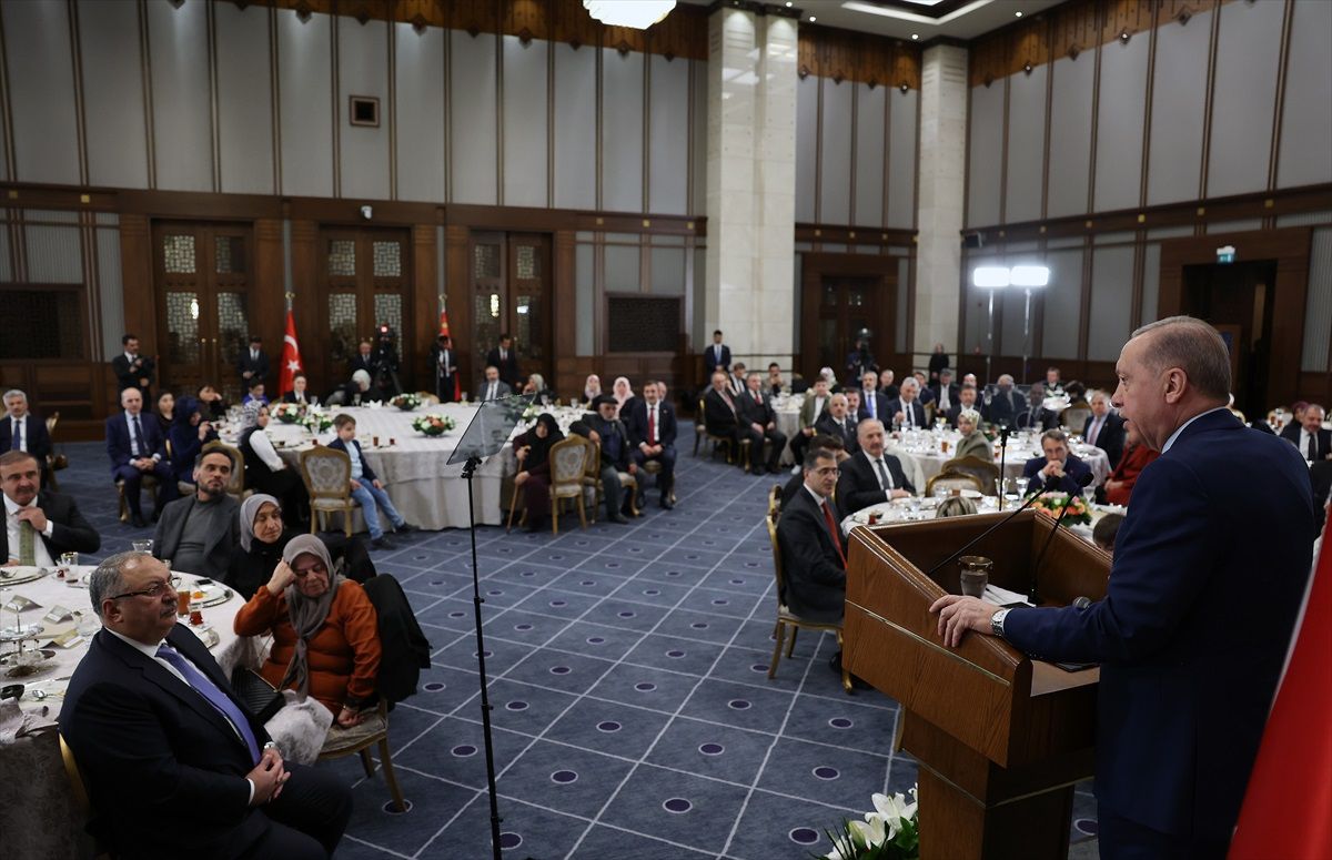 Cumhurbaşkanı Erdoğan: Türkiye\'ye diz çöktürmek isteyenlerin çabaları hiç bitmeyecek