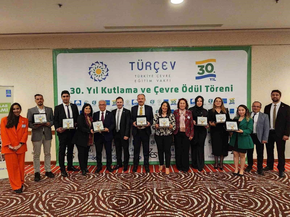 Muratpaşa Belediyesi, En İyi Çevre Eğitim Etkinlikleri Ödülünü Aldı
