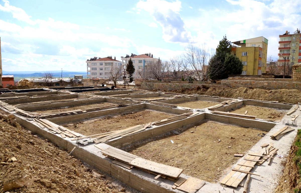 Diyarbakır Ergani\'de Kalıcı Semt Pazarı Yapımı Başladı