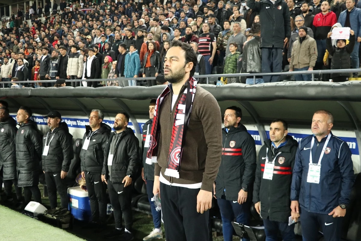 Gaziantep FK-Beşiktaş Maçının İlk Yarısı 1-0 Sonuçlandı