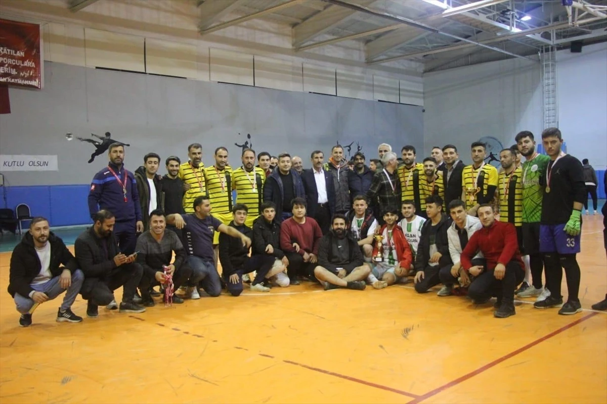 Bitlis Hizan\'da düzenlenen Futsal Turnuvası sona erdi