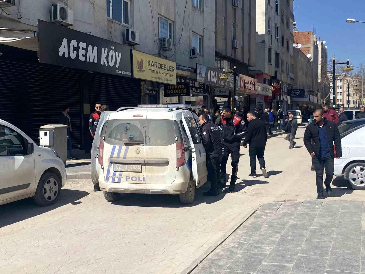 Adıyaman\'da iki grup arasında çıkan kavgada iki kişi gözaltına alındı