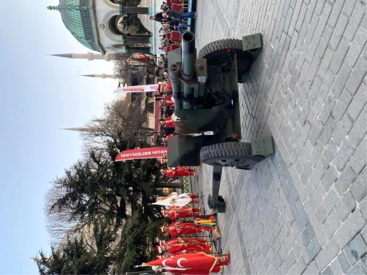 İstanbul\'da Osmanlı geleneği olan ilk iftar topu atışı yapıldı