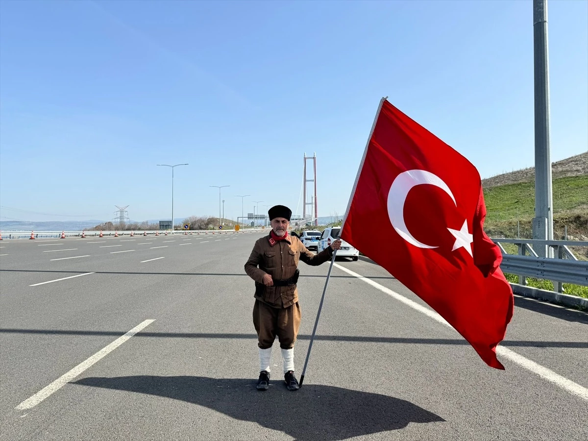 Şehitlerin anısına İstanbul\'dan Çanakkale\'ye yürüyen gazi torunu 1915 Çanakkale Köprüsü\'nden geçti