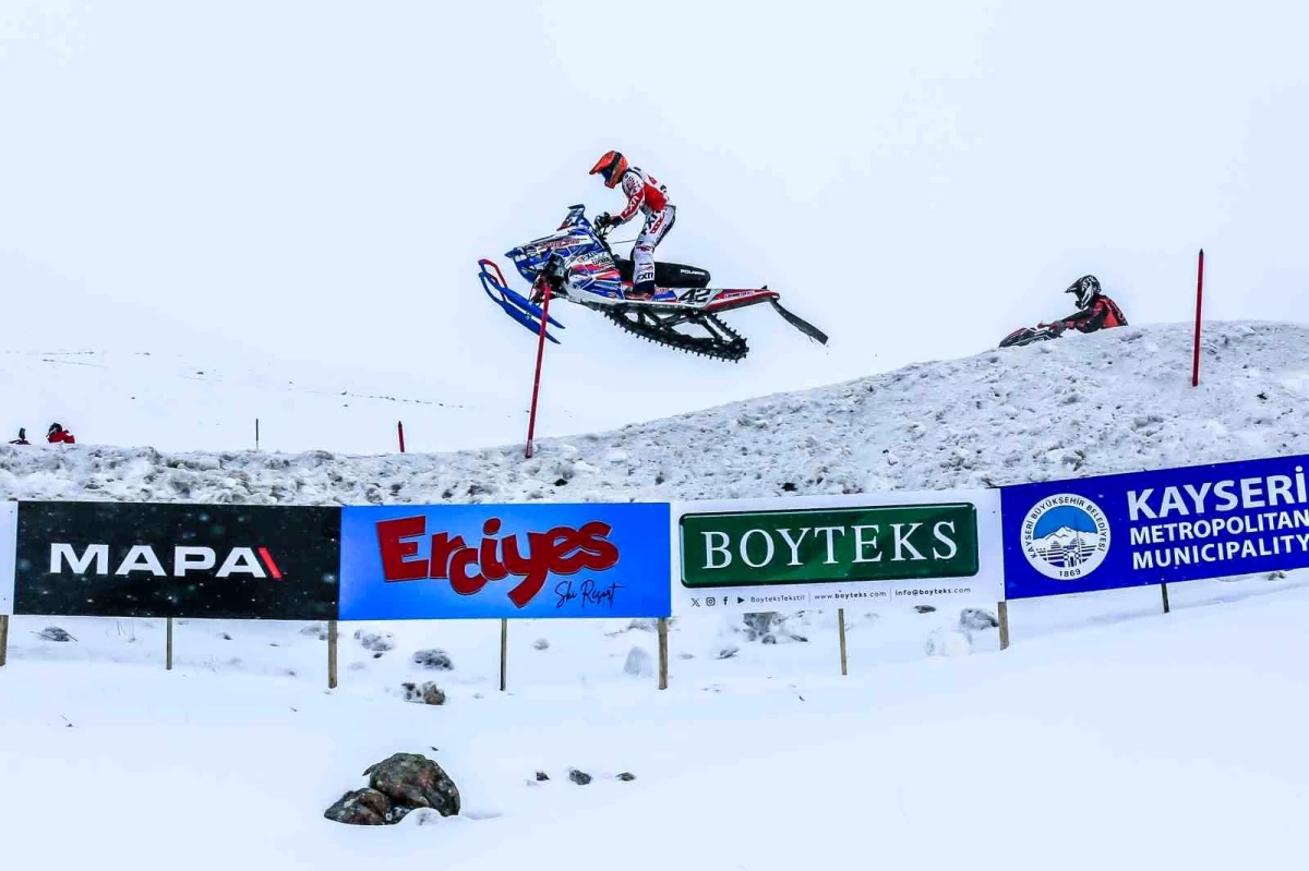 Snowcross Dünya Şampiyonası 2024 Sezonu Erciyes\'te Yapıldı