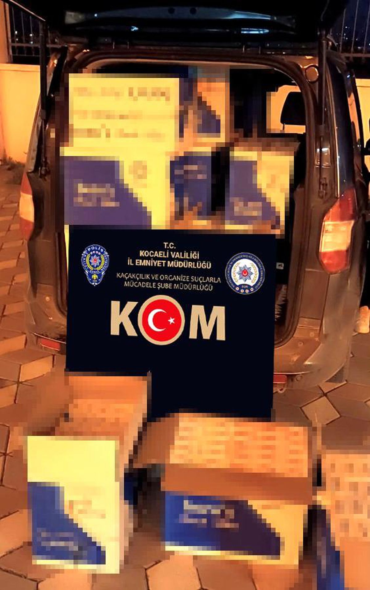 Kocaeli\'de 300 bin gümrük kaçağı makaron ele geçirildi