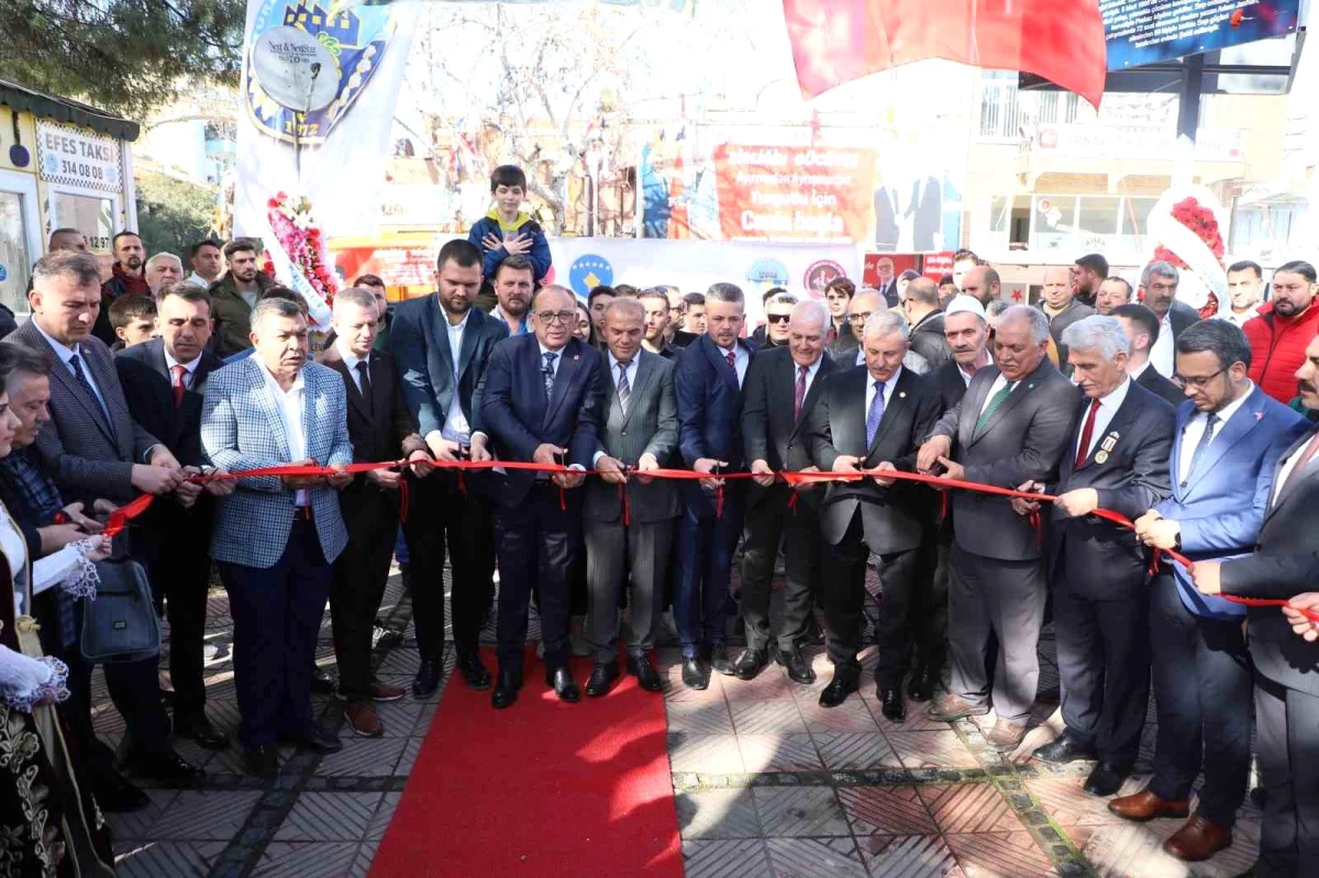 Turgutlu Belediyesi, Şehit Adem Jashari Parkı\'nın açılışını gerçekleştirdi