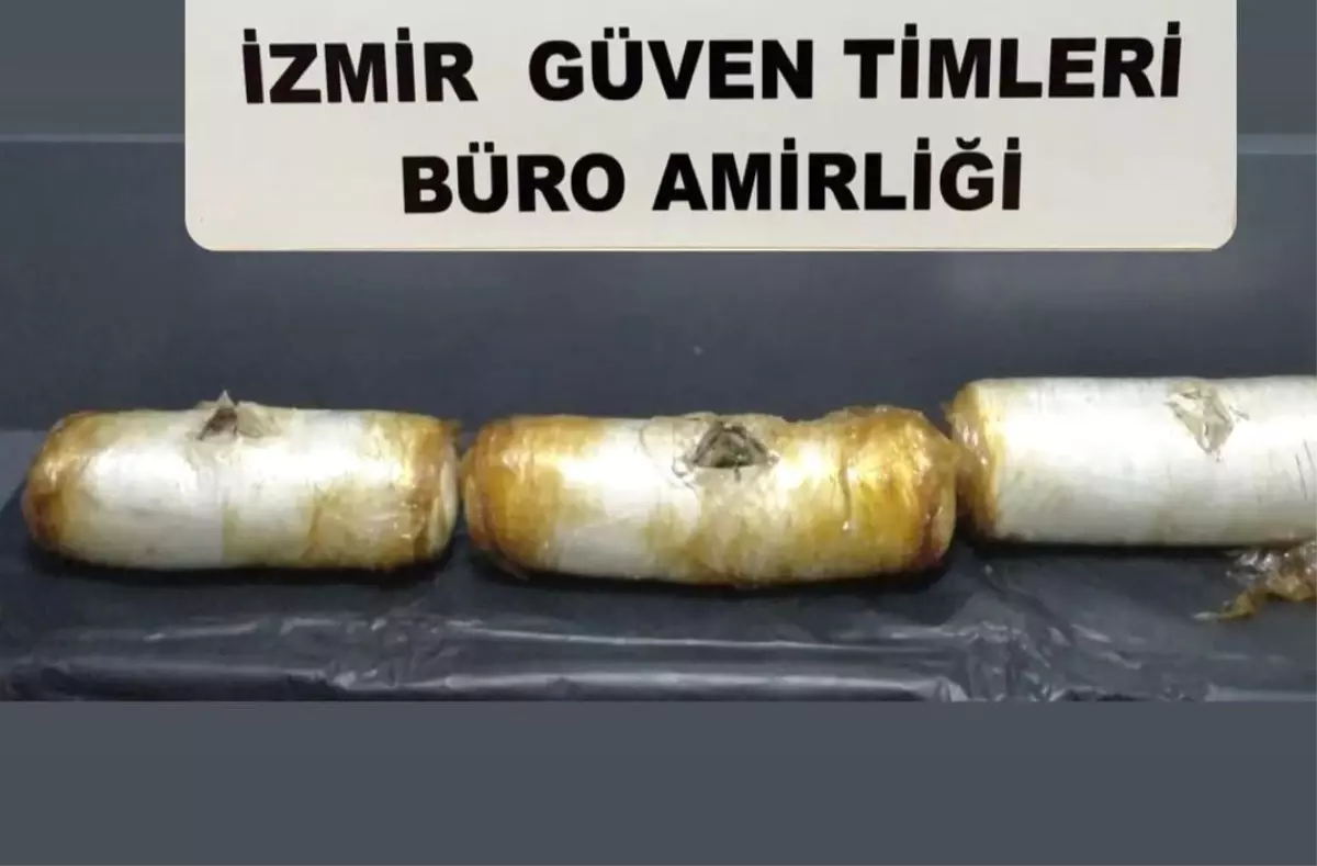 İzmir Otogarı\'nda Pekmez Bidonlarında 4 Kilogram Esrar Ele Geçirildi