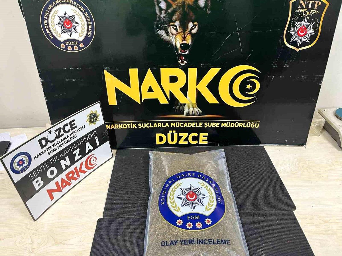 Düzce\'de Yunus Timleri Uyuşturucu Şüphelisini Yakaladı