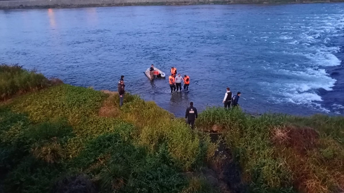 Samsun\'da ırmakta mahsur kalan kişi itfaiye ekipleri tarafından kurtarıldı