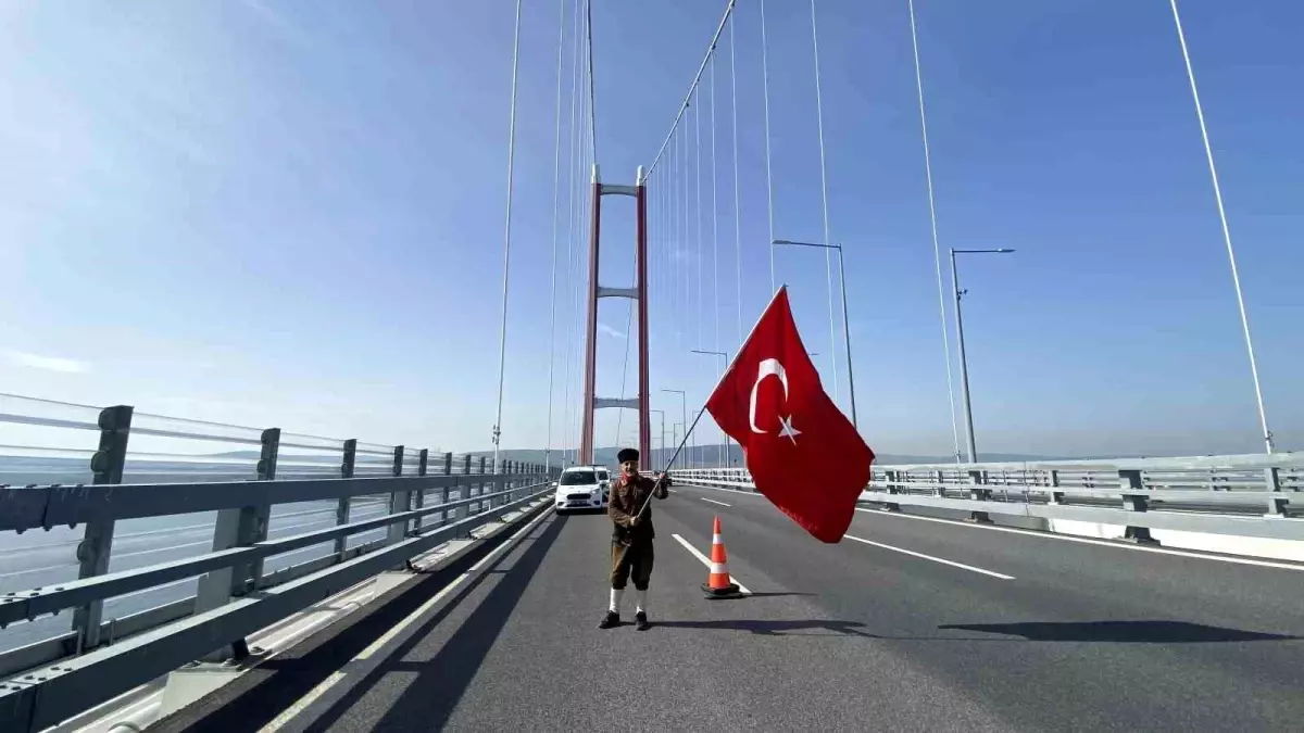 Çanakkale Zaferi\'nin 109. yılında şehitler anısına yürüyüş